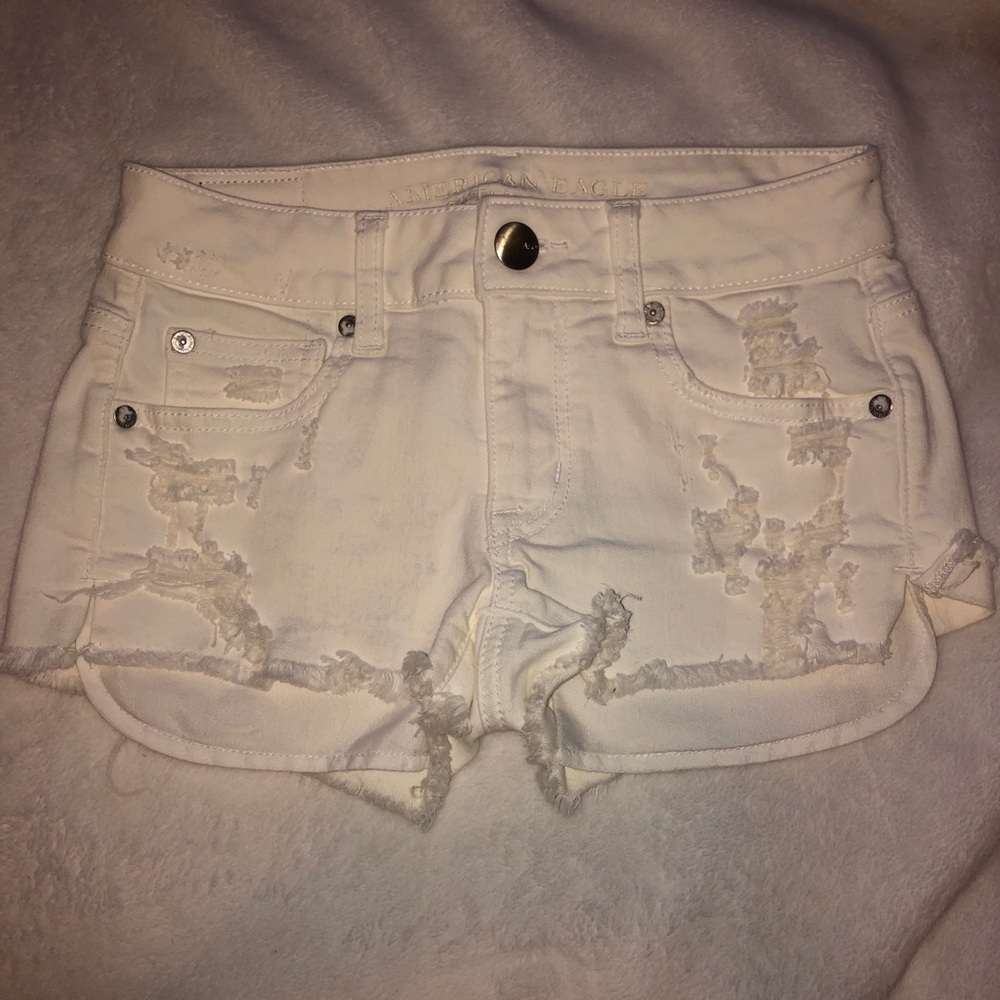 american eagle white jean shorts